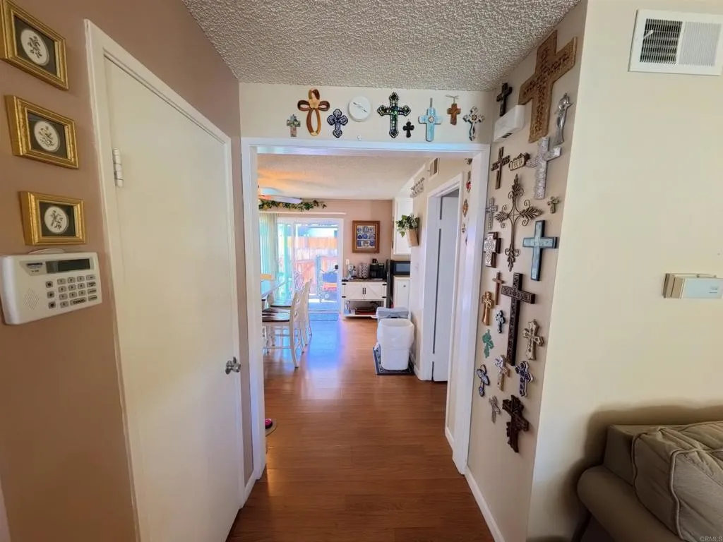 Photo #8: PTP2606119 Listing: Photo #8