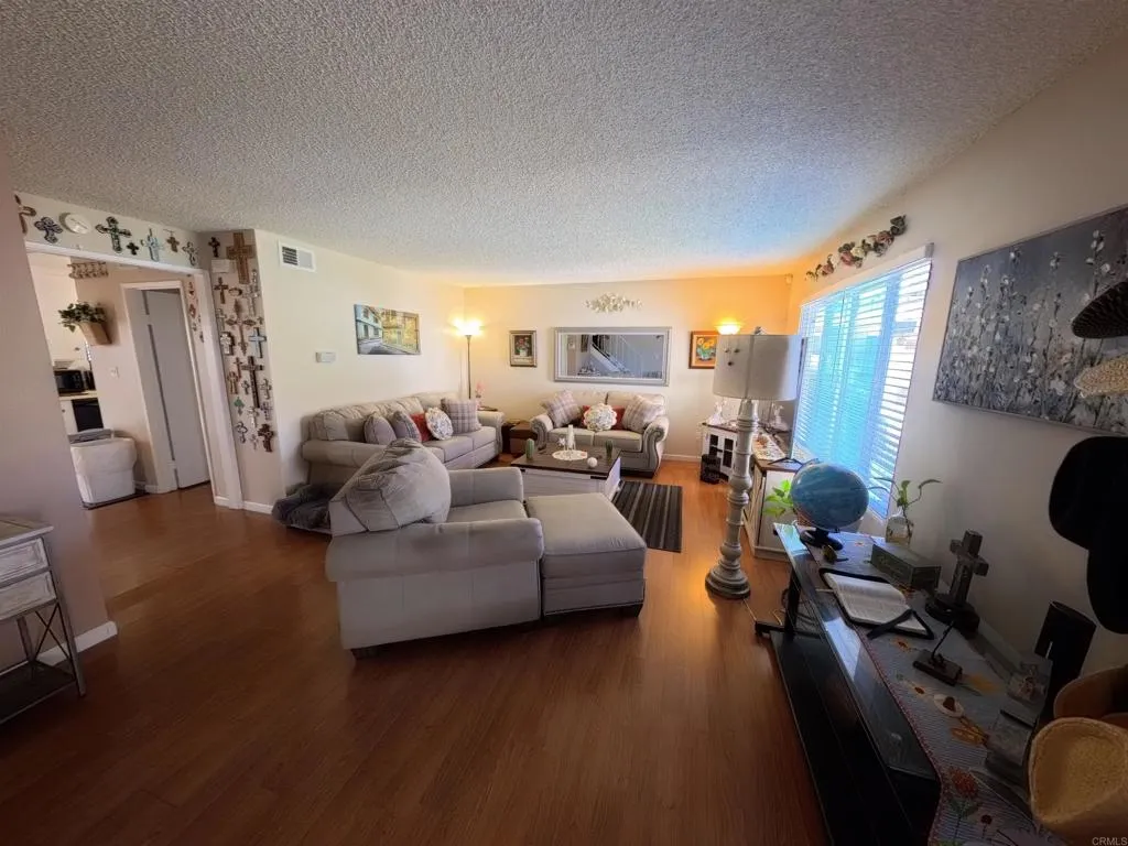 Photo #6: PTP2606119 Listing: Photo #6