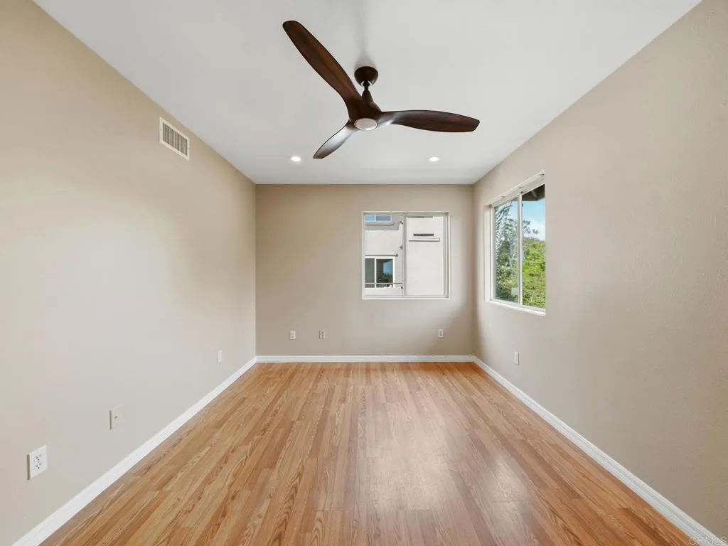 https://cdn.realtyfeed.com/cdn/127/306790635/22c47f2a082efbc1b17512ed7ae21497.webp