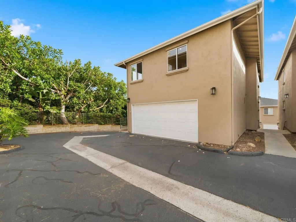 https://cdn.realtyfeed.com/cdn/127/306790635/29dcd5c6651c04e9adb6b47c232dc214.webp