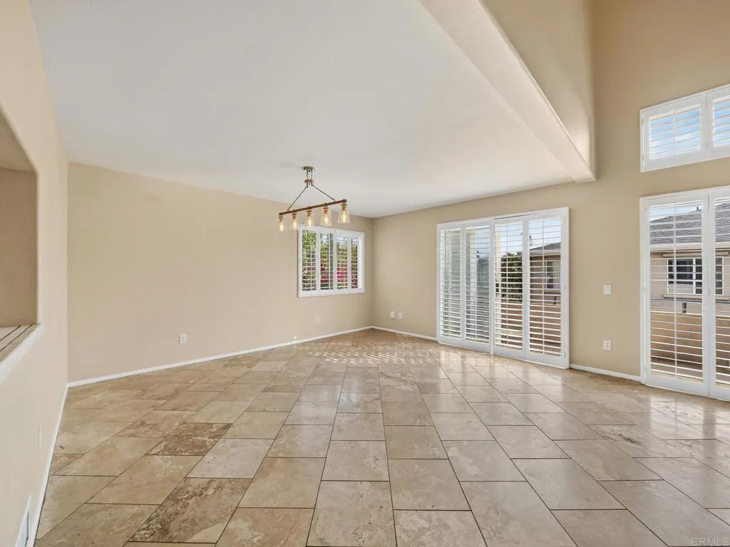 https://cdn.realtyfeed.com/cdn/127/306790635/34c54ecf40d23502bd7be16331d50f12.webp