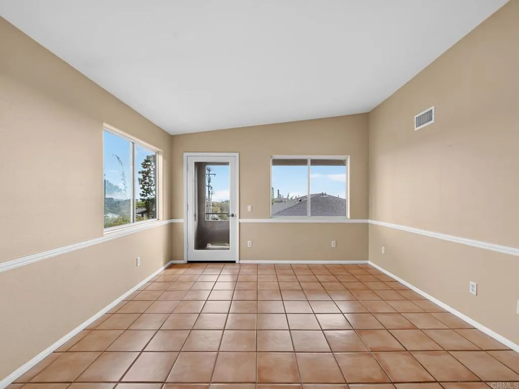 https://cdn.realtyfeed.com/cdn/127/306790635/454a7a1b72c1a6b78c00e1ffc90c7530.webp