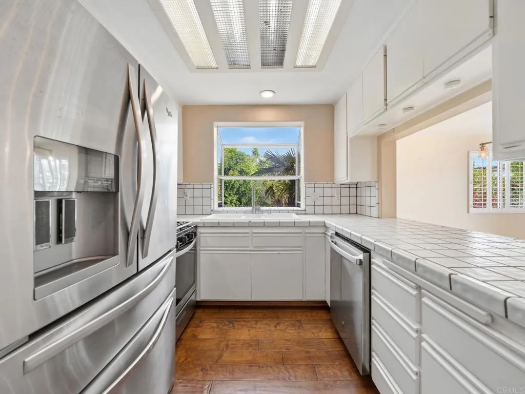 https://cdn.realtyfeed.com/cdn/127/306790635/4e1e91e20cf32bef236339bab60a5041.webp
