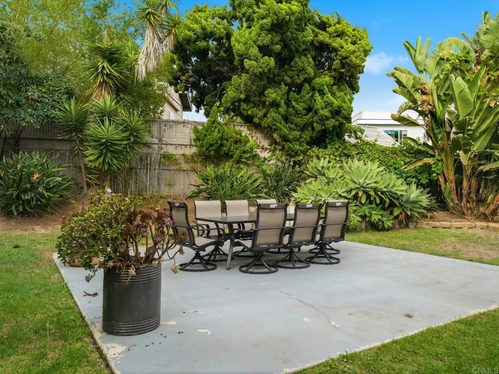 https://cdn.realtyfeed.com/cdn/127/306790635/a11e1efbb77589f82e2bb1db42b2b77c.webp