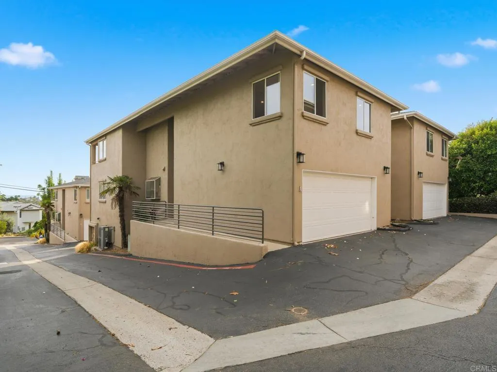https://cdn.realtyfeed.com/cdn/127/306790635/b474bc0532be130a7561c3cc094ee05b.webp