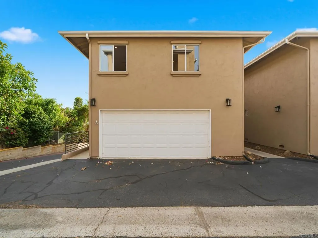 https://cdn.realtyfeed.com/cdn/127/306790635/bbe7f940d39a5a48d06c54b7a25d8a5c.webp