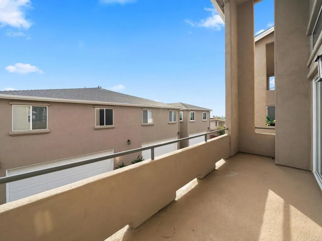 https://cdn.realtyfeed.com/cdn/127/306790635/eb8fb259ec2517362f9957b939487718.webp