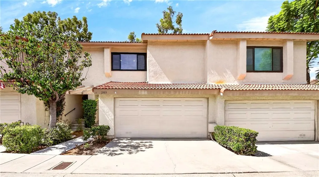 Fullerton, CA 92833
