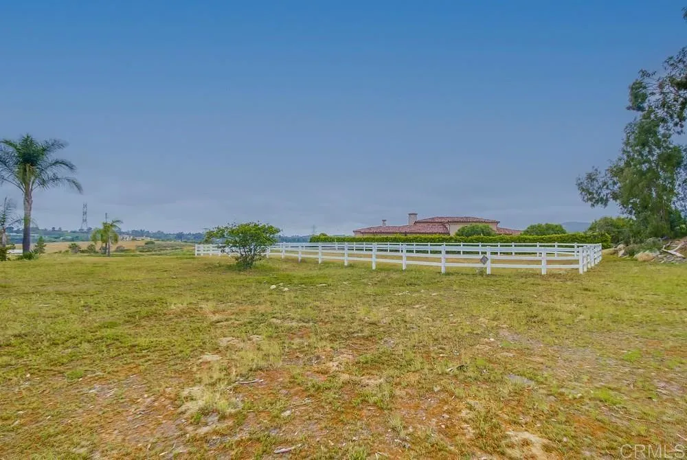 https://cdn.realtyfeed.com/cdn/127/306790733/5984cd062e8423080536c5ce09b51cf3.webp