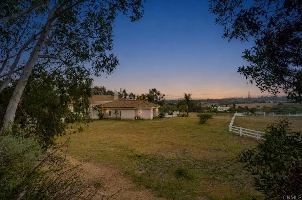 https://cdn.realtyfeed.com/cdn/127/306790733/a59d10b45af52251aeaf85ce7e2be102.webp