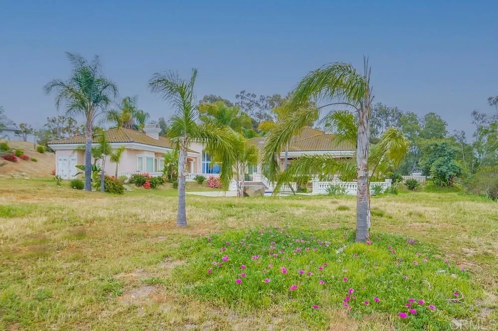 https://cdn.realtyfeed.com/cdn/127/306790733/b50f96fad3c7e05bbd18c7fd060519fa.webp