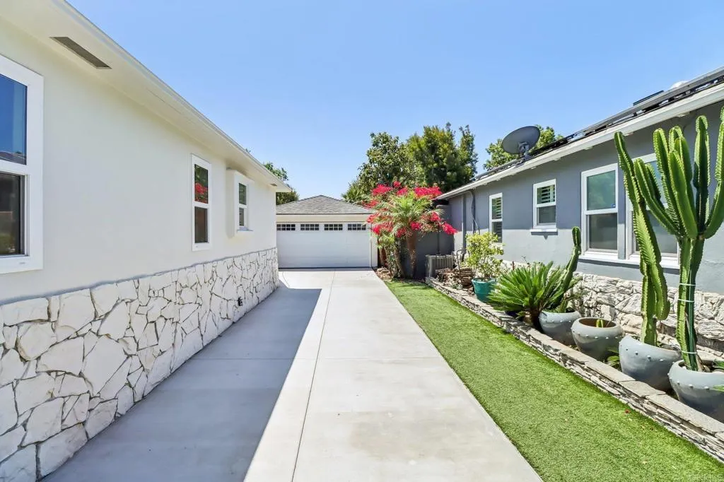 https://cdn.realtyfeed.com/cdn/127/306790750/185ea5f5d101681f58e3c944be3c24c9.webp