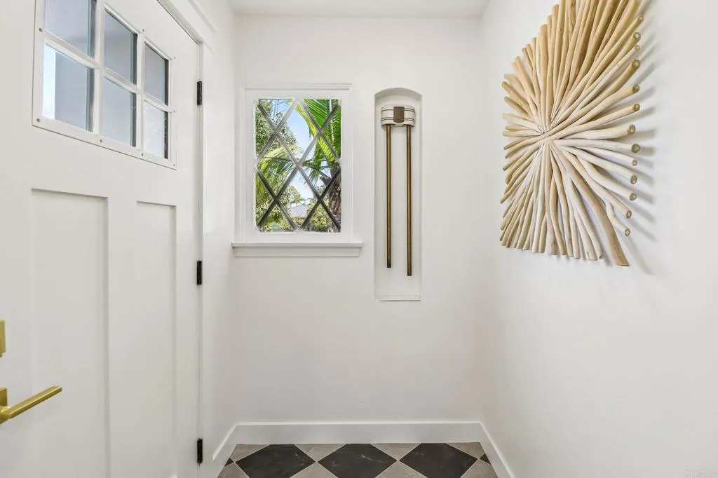 https://cdn.realtyfeed.com/cdn/127/306790750/4f4e6ad7335f4f0fc6fda88f9316493c.webp