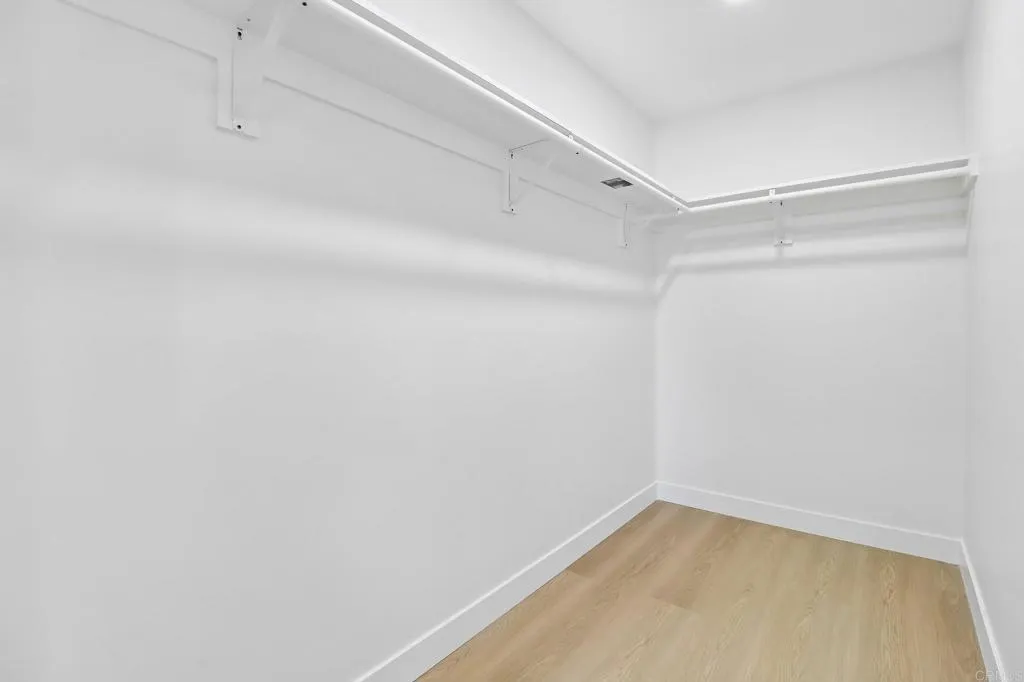 https://cdn.realtyfeed.com/cdn/127/306790750/654d5f2957199ee4ec5b660501ad0103.webp