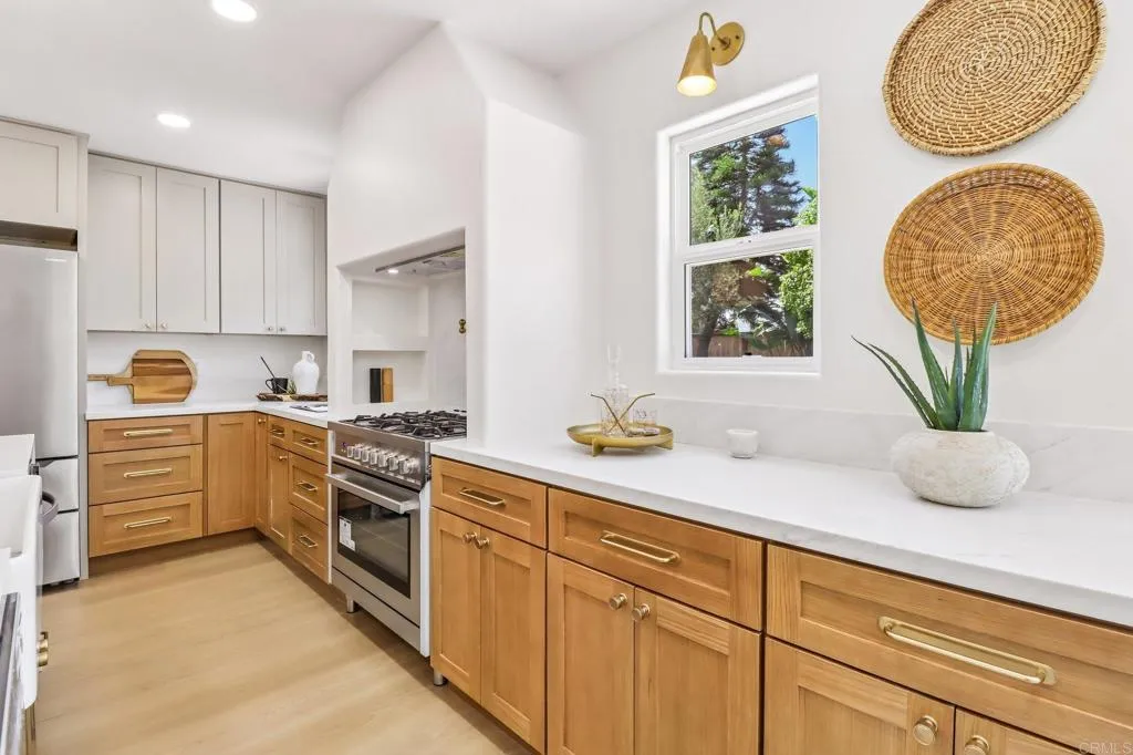 https://cdn.realtyfeed.com/cdn/127/306790750/8a38bc8baf22c3120f8044e745615052.webp