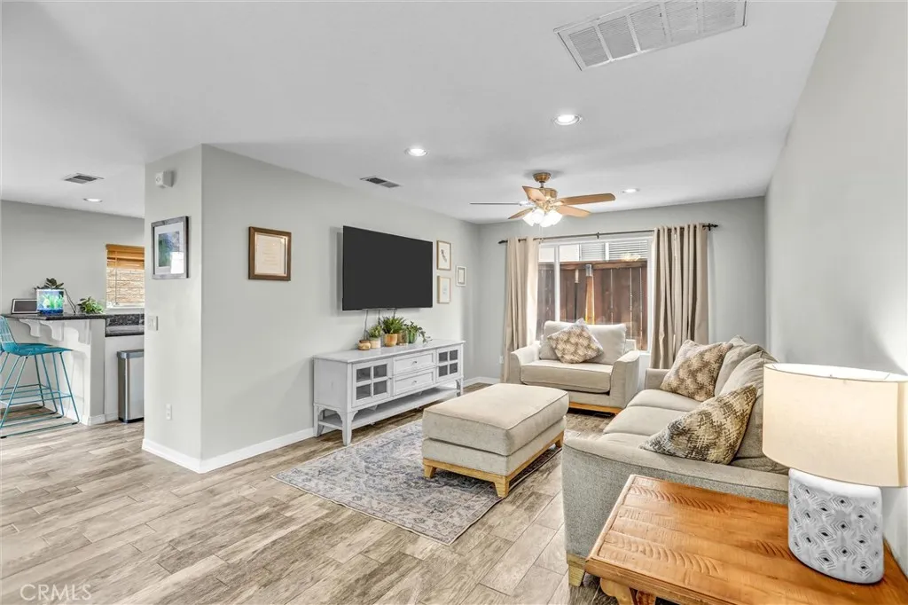 8947 Gateway View Court, El Cajon, CA 92021 - Photo 2 of 28, El Cajon, CA