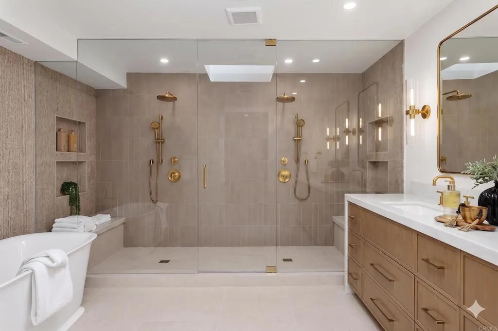 https://cdn.realtyfeed.com/cdn/127/306790772/00a9617b586942582c26da470a6e0c8a.webp