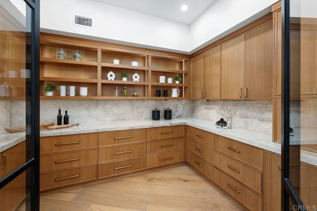 https://cdn.realtyfeed.com/cdn/127/306790772/57ac64e5396a6421c4b6c6debea10f62.webp