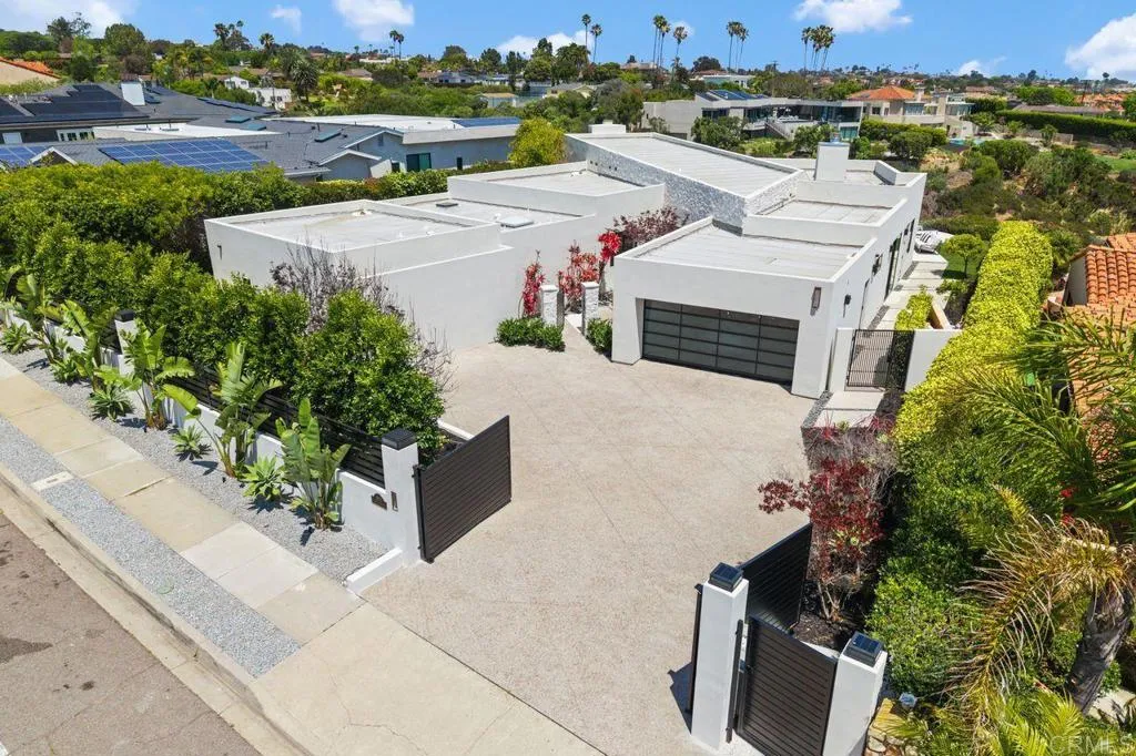 https://cdn.realtyfeed.com/cdn/127/306790772/73f72ba99638885a7ba287b2222ac501.webp