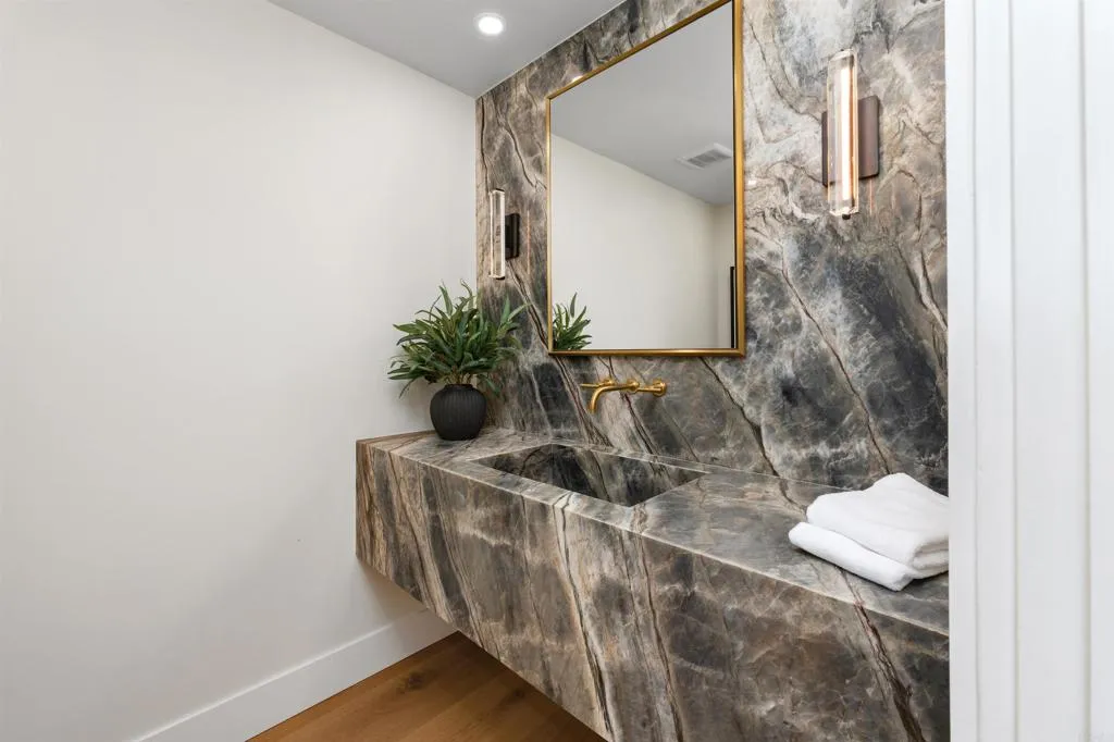 https://cdn.realtyfeed.com/cdn/127/306790772/7e86ff610ef7afd14fdf35ce262b54ab.webp