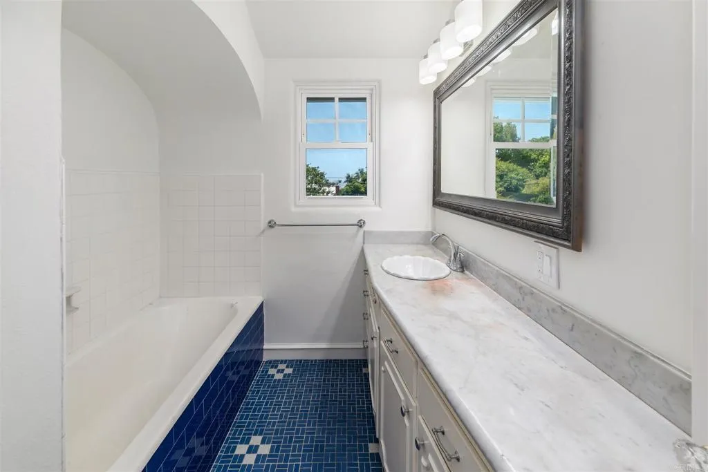 https://cdn.realtyfeed.com/cdn/127/306790776/9593ea64155ef4ad0dc88b86bdc063b1.webp