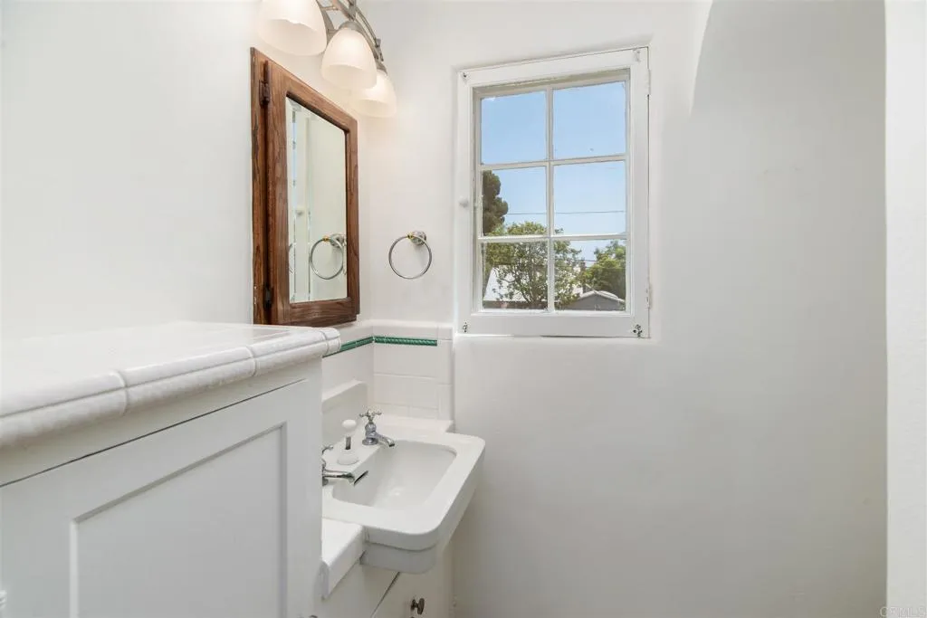 https://cdn.realtyfeed.com/cdn/127/306790776/a5db494d3a1ce16e03b9ec26577b7bd6.webp
