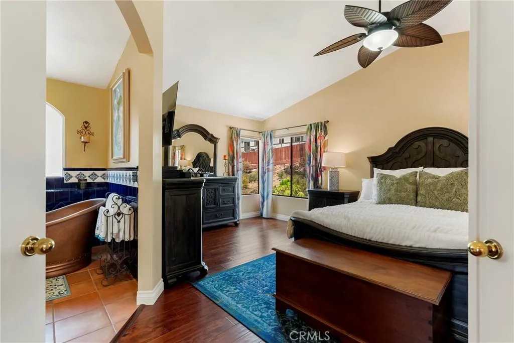 https://cdn.realtyfeed.com/cdn/127/306790817/4ef7cb7584914154ffe805846d94bac9.webp