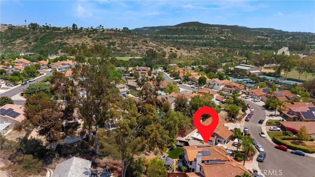 https://cdn.realtyfeed.com/cdn/127/306790817/7d49bafabd75cea6b0686c6983fcb5f2.webp