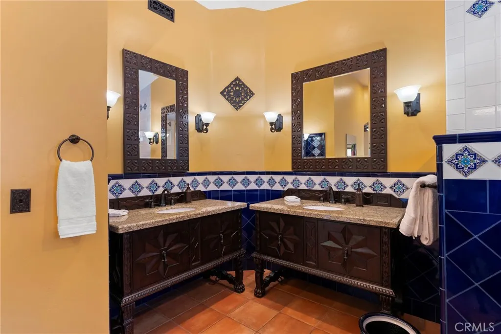 https://cdn.realtyfeed.com/cdn/127/306790817/82878f8a5a2247526c3307bfd8edfe07.webp
