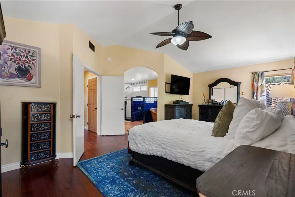 https://cdn.realtyfeed.com/cdn/127/306790817/971f90957201ddec04ed61765cd49aef.webp