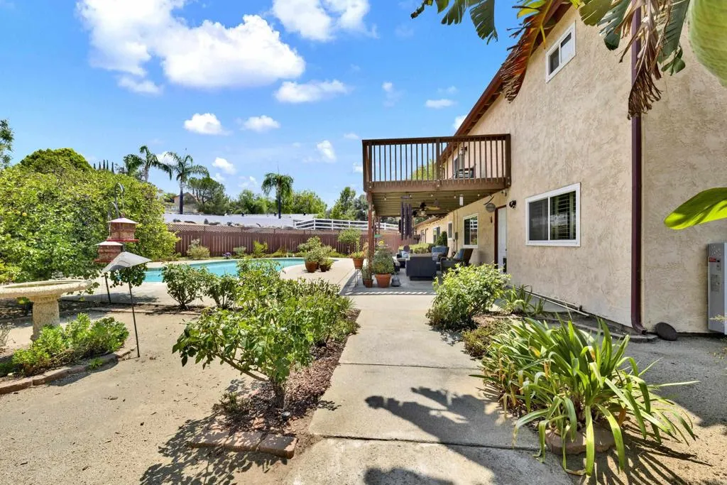 1402 Big Red Road, Alpine, CA 91901 1402 Big Red Road, Alpine, CA 91901