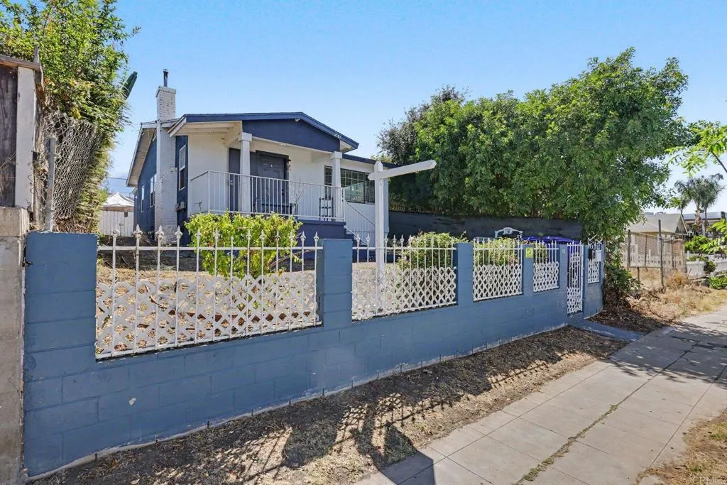 2181 Franklin Avenue, San Diego, CA 92113 - Photo 5 of 48, San Diego, CA