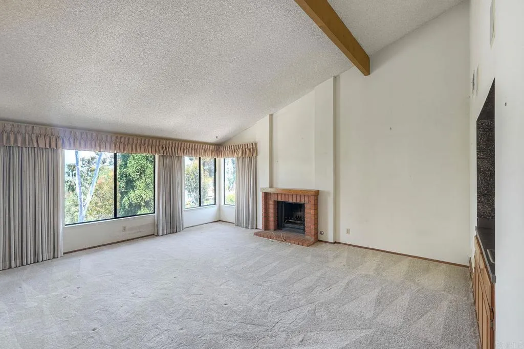 https://cdn.realtyfeed.com/cdn/127/306790848/2696ccacf0a1bda1bca2ff71f3f5a6d7.webp