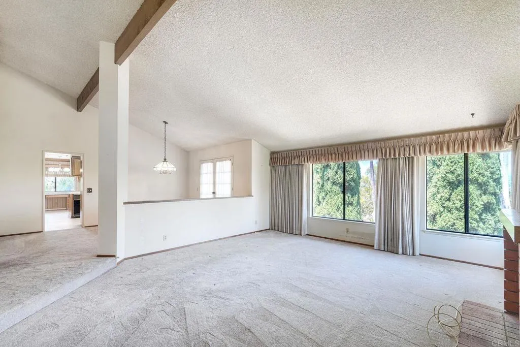 https://cdn.realtyfeed.com/cdn/127/306790848/447f4dd5a208924c740ed29c23d1bc14.webp