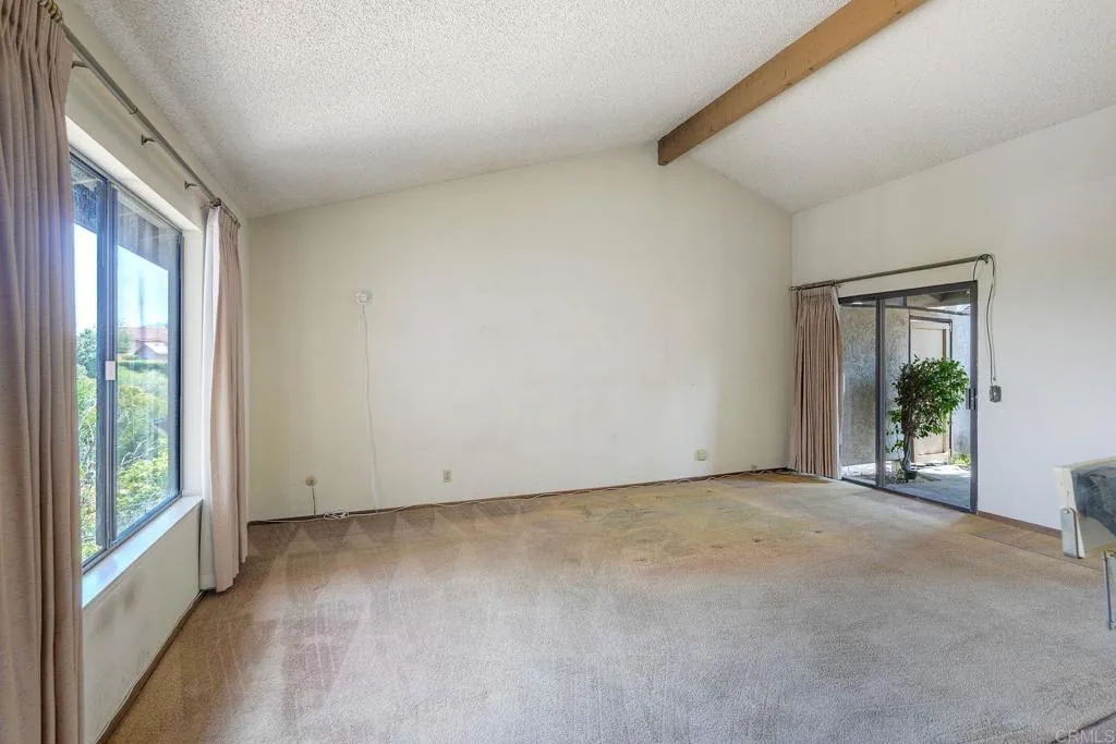https://cdn.realtyfeed.com/cdn/127/306790848/64f0dabb81ee5c0bf8834d823cc53331.webp
