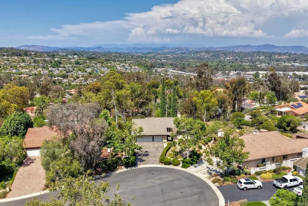 https://cdn.realtyfeed.com/cdn/127/306790848/6ba17a81be5dbb463a0ede7284368864.webp