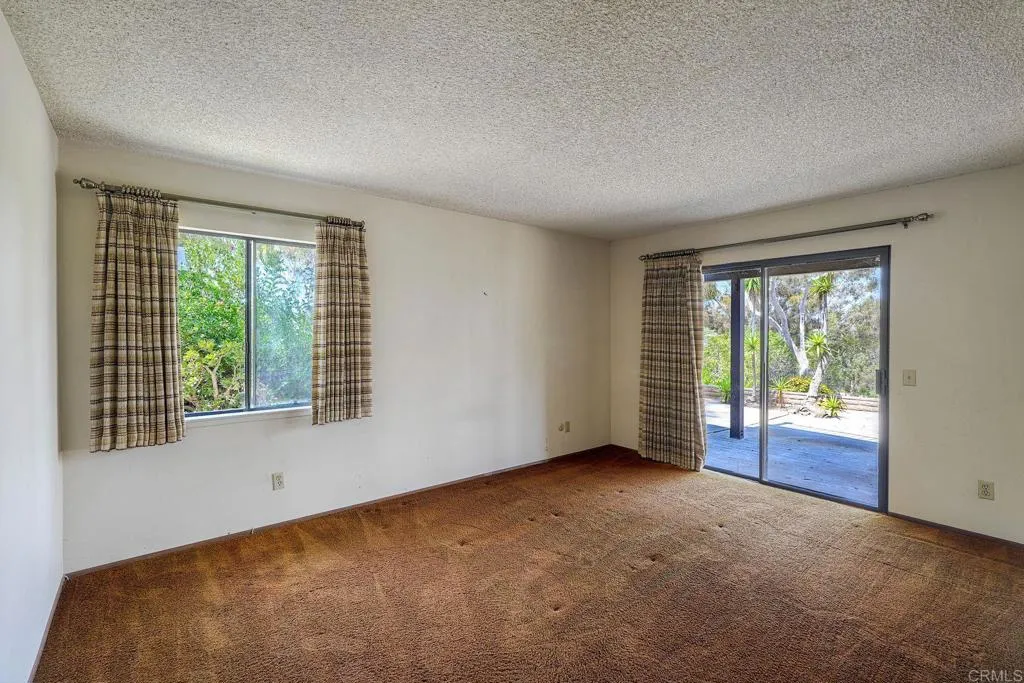 https://cdn.realtyfeed.com/cdn/127/306790848/7043f39a7c9f13886705dd71f7afb5ea.webp