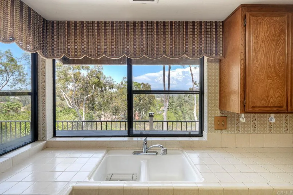 https://cdn.realtyfeed.com/cdn/127/306790848/73adcb79425f1d4c062846e6674ffb64.webp