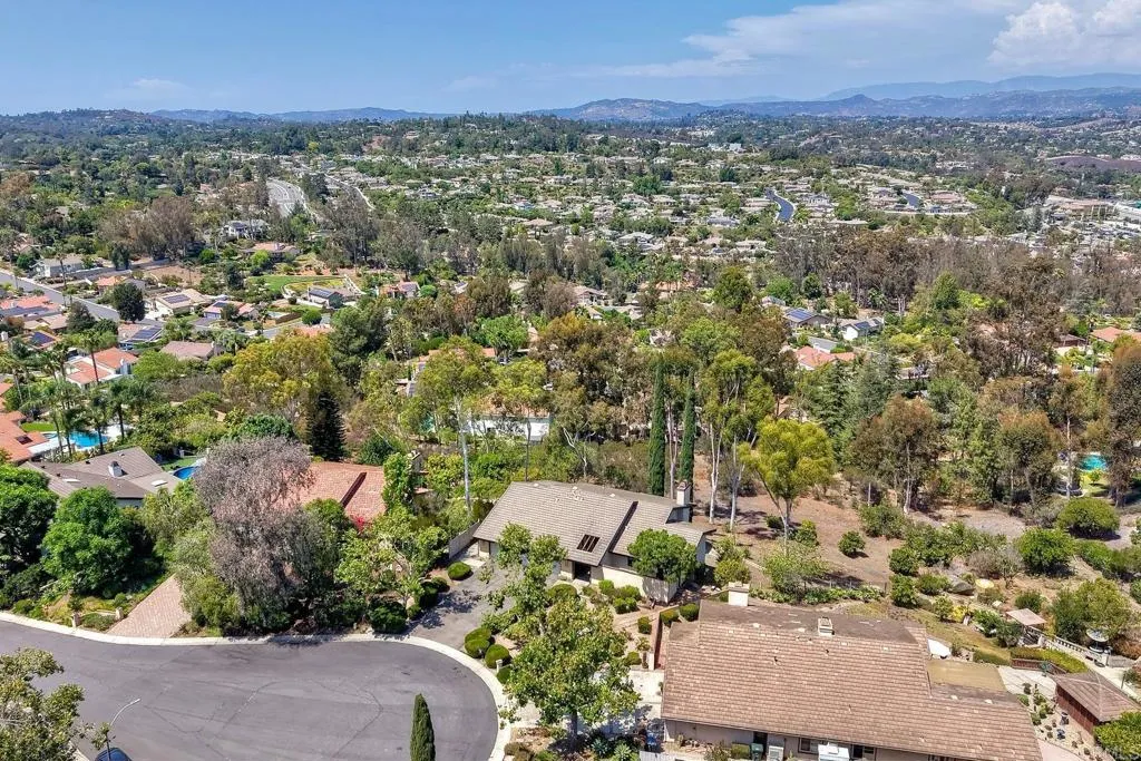 https://cdn.realtyfeed.com/cdn/127/306790848/7ca81a1c19c306ff3697feae7e55c6b4.webp