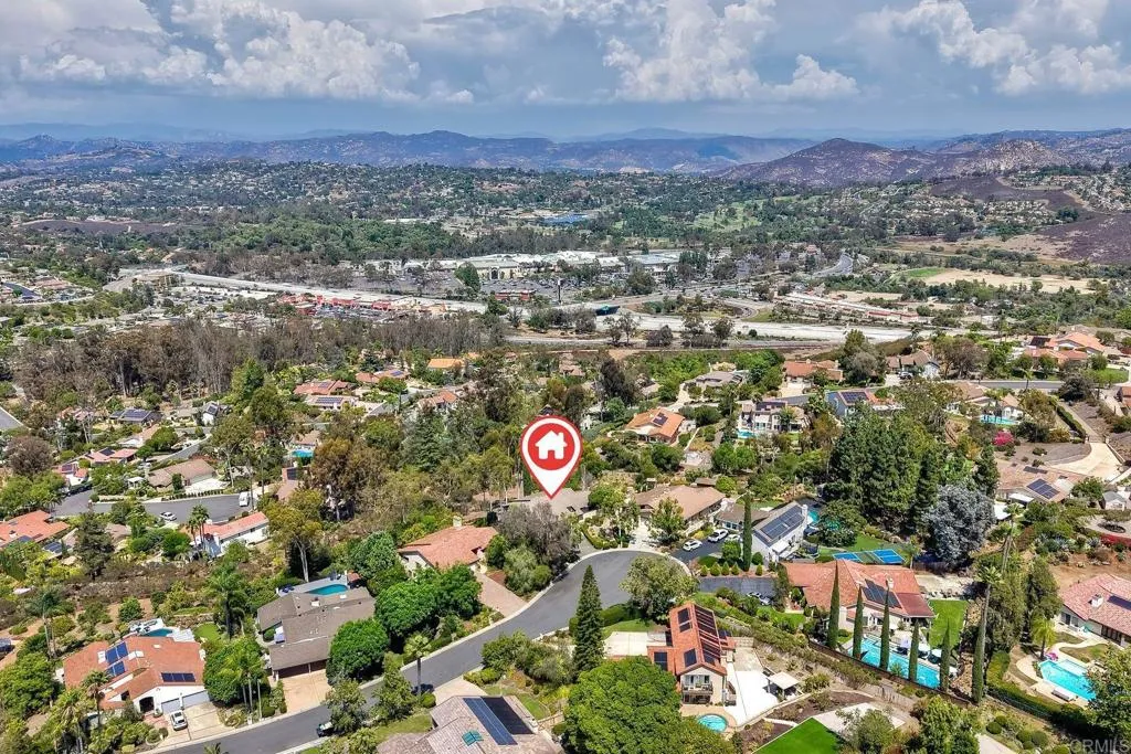 https://cdn.realtyfeed.com/cdn/127/306790848/81c23b599baaee6fc04fdd56346387f7.webp