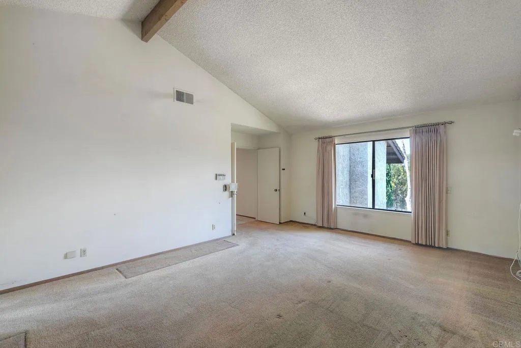 https://cdn.realtyfeed.com/cdn/127/306790848/aa69706fb1d1a98e4db3b7376be5f98f.webp