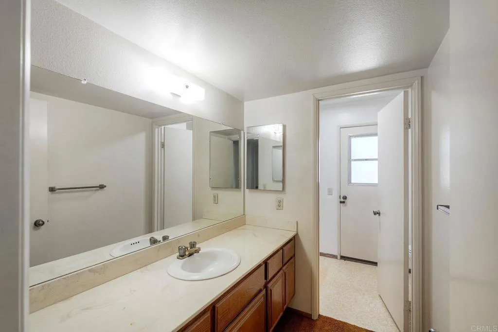 https://cdn.realtyfeed.com/cdn/127/306790848/d2a91a54f26c121fda8ce5afdf0fe7e2.webp