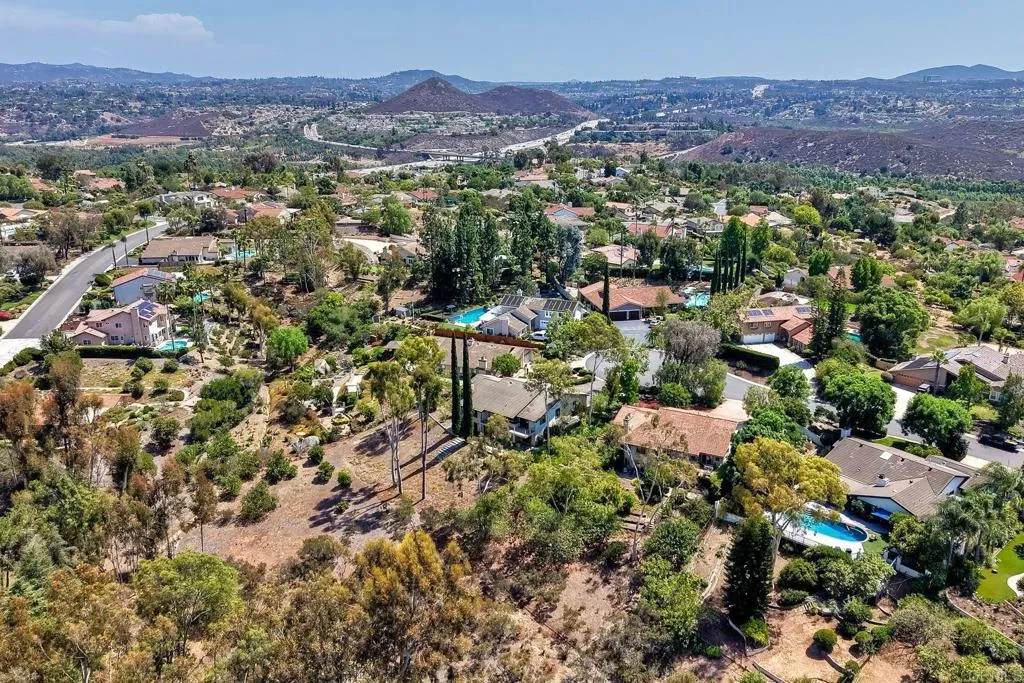 https://cdn.realtyfeed.com/cdn/127/306790848/f9bbd2fd69f68bfc9310dc39276a5fd8.webp