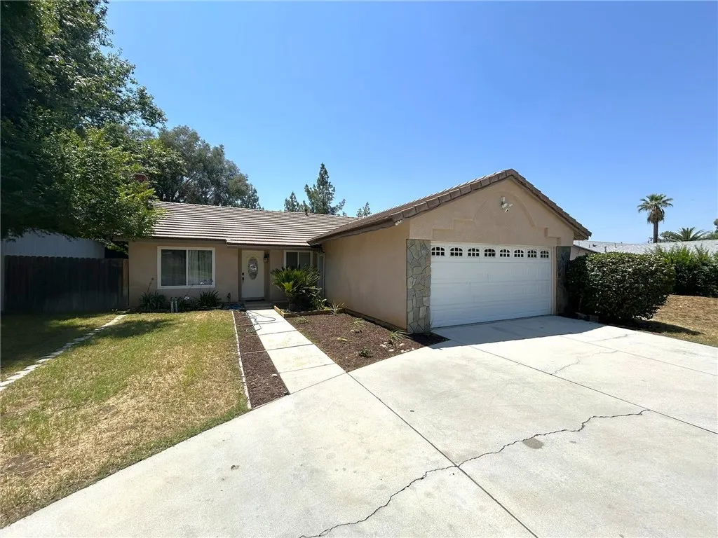 Redlands, CA 92374