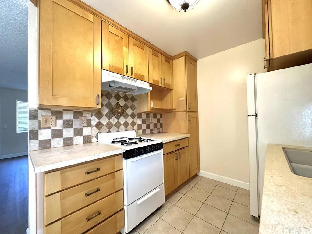 Photo #12: PTP2606133 Listing: Photo #12