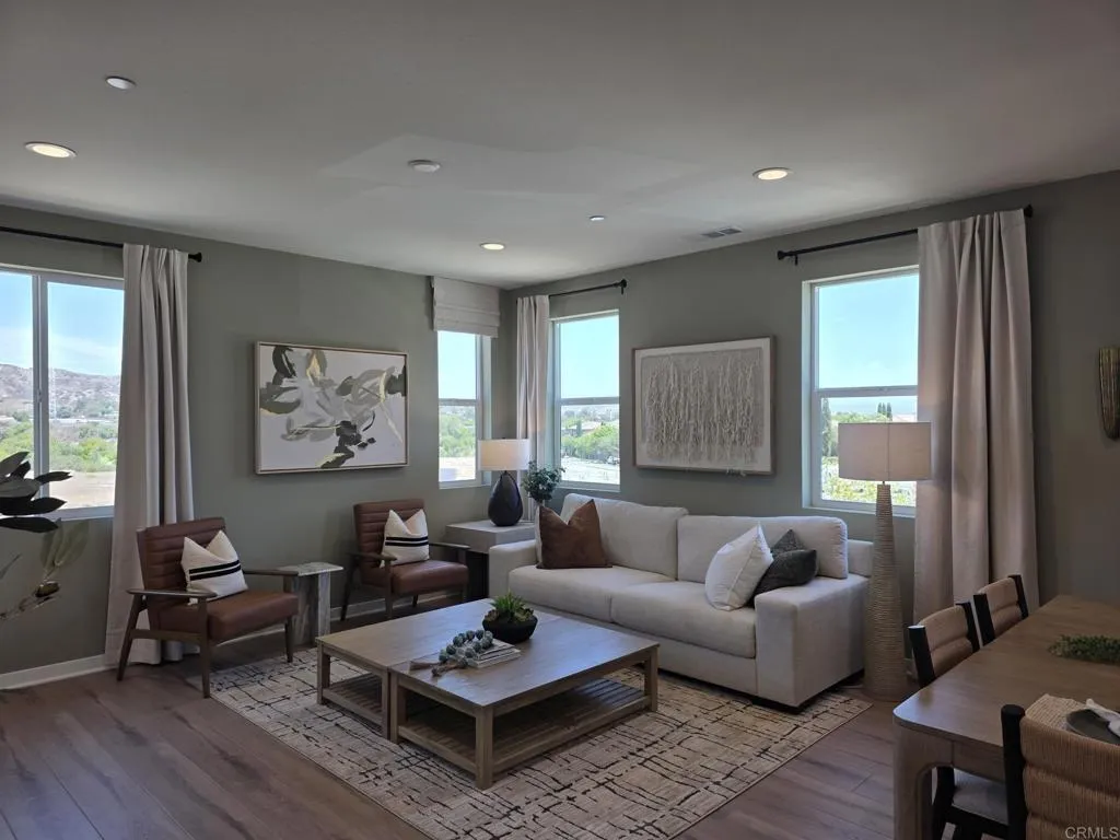 7608 Quest Lane, Santee, CA 92071 - Main photo, Santee, CA