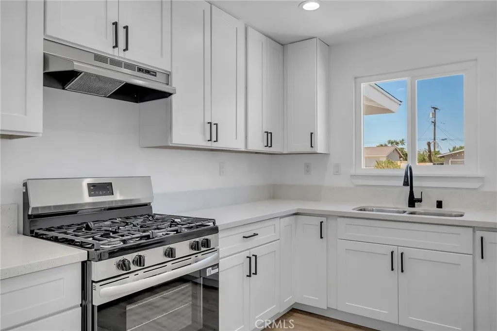 Victorville, CA 92395