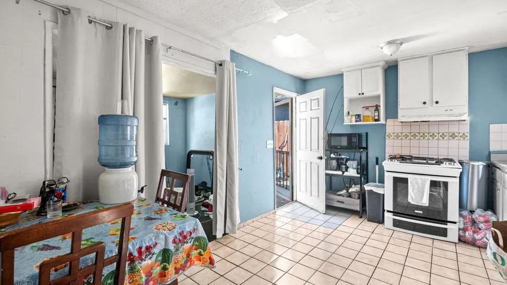 https://cdn.realtyfeed.com/cdn/127/306790977/fdd9301f66181c02c32efdd6dda9d017.webp