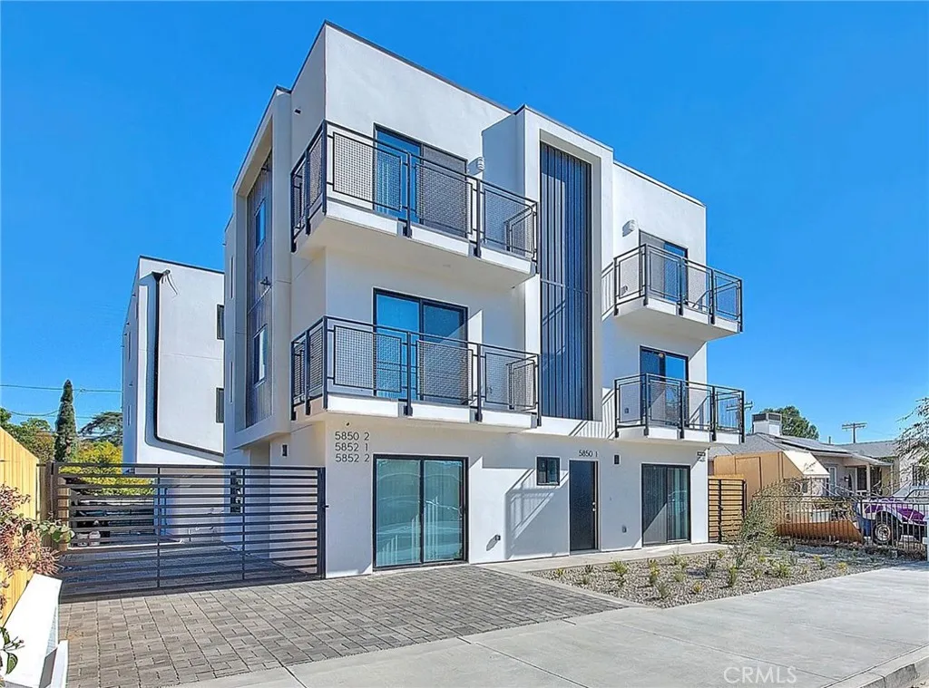 North Hollywood, CA 91601