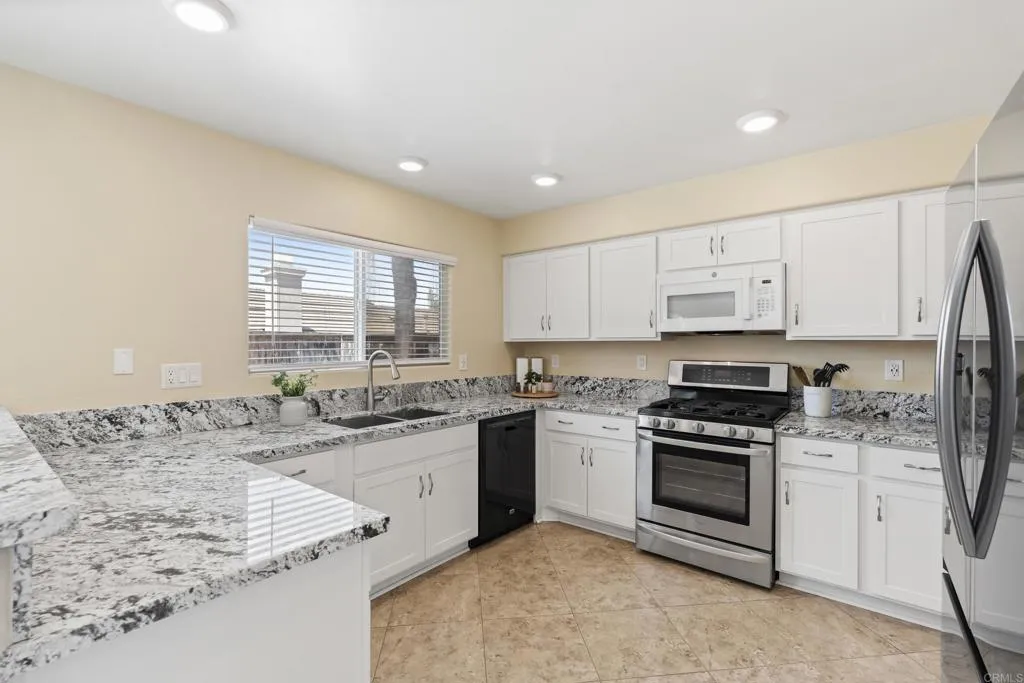 https://cdn.realtyfeed.com/cdn/127/306791027/1311d9318576f4c1446e3af609f7c746.webp